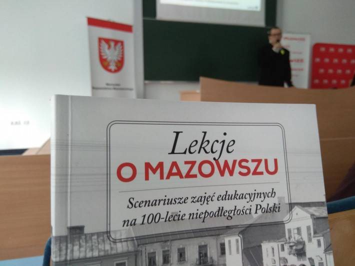 Nauczyciele z Krasnego zajęli II miejsce za scenariusz lekcji o Mazowszu