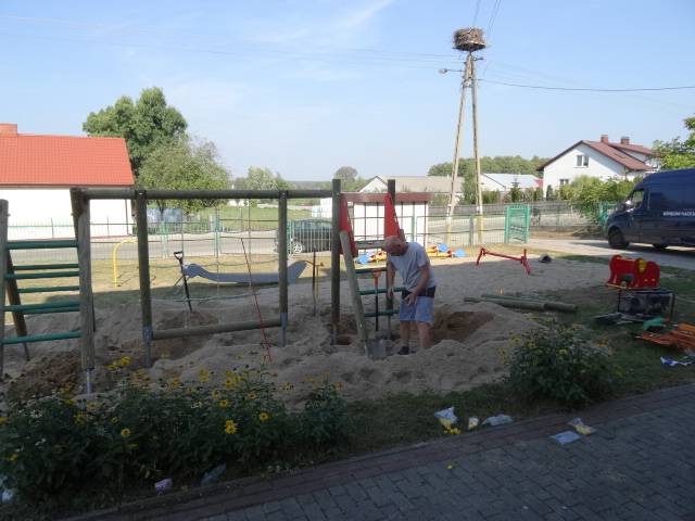 Krzynowłoga Mała: Nowy plac zabaw w Kakach-Mroczkach