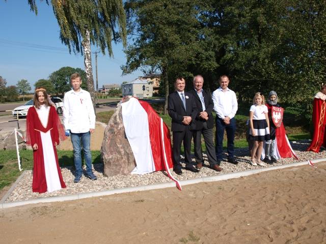 Święto narodowej radości w Krzynowłodze Małej