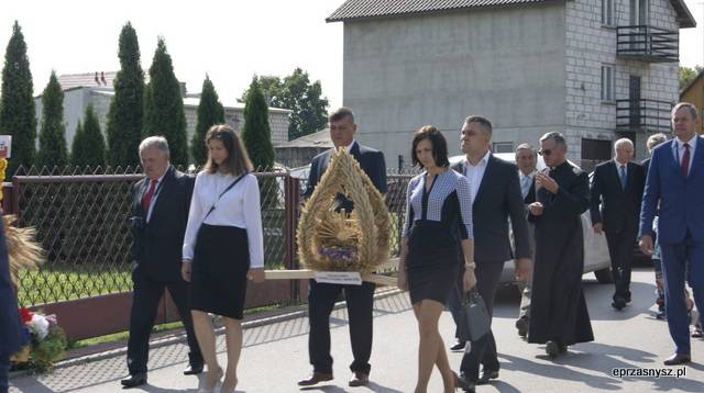 Dożynki gminno-parafialne w Czernicach Borowych (ZDJĘCIA)