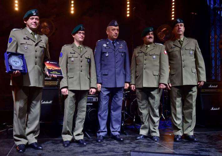 Sukces zespołu 2. Ośrodka Radioelektonicznego na Festiwalu Piosenki Lotniczej