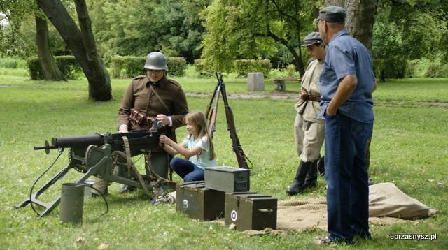Piknik Historyczny w Parku Miejskim (ZDJĘCIA)