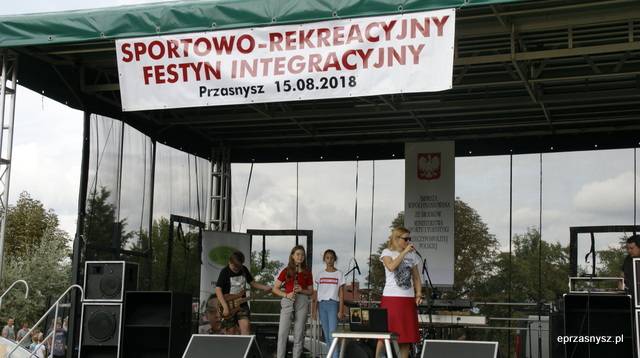 Nasz News: Festyn sportowo-rekreacyjny przy parafii p.w. Chrystusa Zbawiciela (ZDJĘCIA)