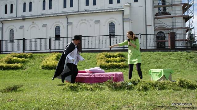 Nasz News: Piknik rodzinny na placu zabaw w Chorzelach (ZDJĘCIA)