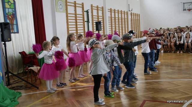 Czernice Borowe: Szkoła promująca zdrowie