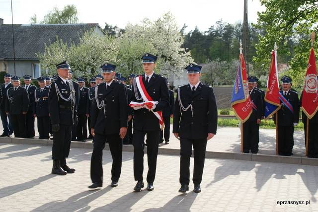 OSP Krasne z nowym samochodem ratowniczo-gaśniczym