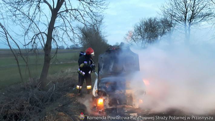 Pożar samochodu osobowego w miejscowości Borkowo Boksy