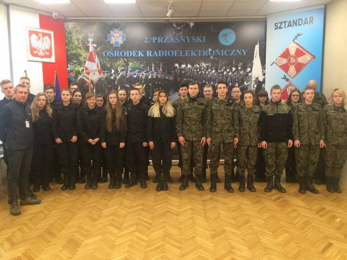 Wizyta uczniów Akademickiego Liceum Ogólnokształcącego w 2.Ośrodku Radioelektronicznym w Przasnyszu