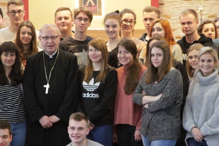 ZANIM WYBIERZESZ - REKOLEKCJE PRZASNYSKICH MATURZYSTÓW