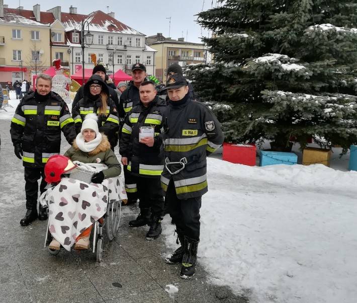Kręci mnie bezpieczeństwo przez cały rok szkolny podczas Spotu Charytatywnego dla Pauliny Król