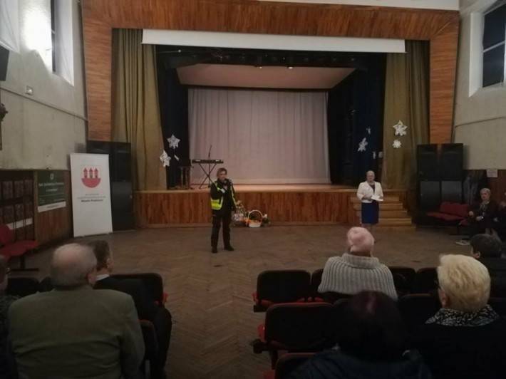 Spotkanie policjantów z seniorami