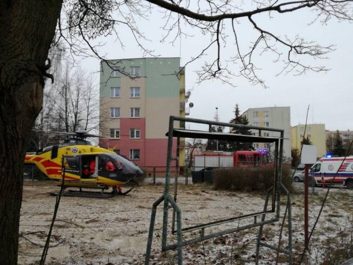Śmigłowiec na ulicy Wojskowej