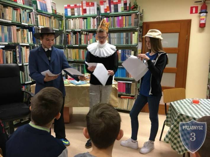 Nietypowa lekcja biblioteczna w SP3