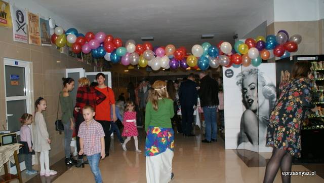 Dyskoteka w stylu lat 60-tych,70-tych i 80-tych