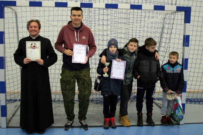 DEKANALNY TURNIEJ PIŁKI NOŻNEJ