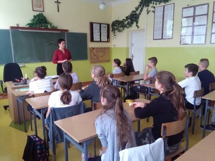 Chorzele: Szkoła w Pościeniu Wsi zarażona naukowym BAKCYLEM