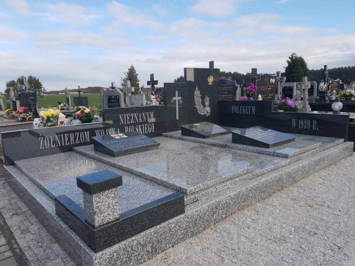 Kolejne Miejsce Pamięci Narodowej na terenie Gminy Czernice Borowe zostało odrestaurowane