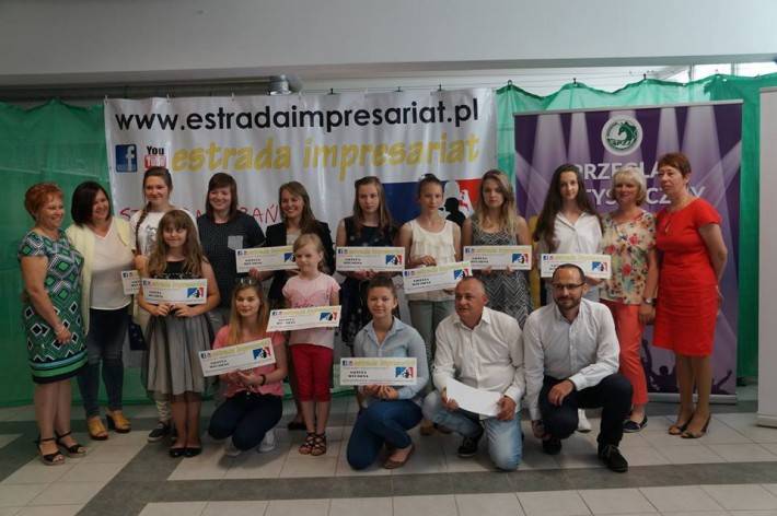 PROFESJONALNE WYKONANIA NA PRZEGLĄDZIE ARTYSTYCZNYM 