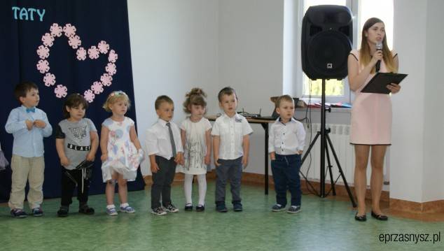 Nasz news: Dzień Mamy i Taty u małych Smurfów (ZDJĘCIA)