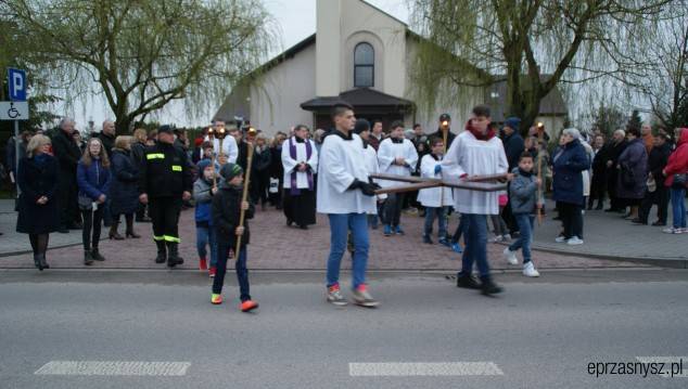Nasz news: Miejska Droga Krzyżowa (ZDJĘCIA)