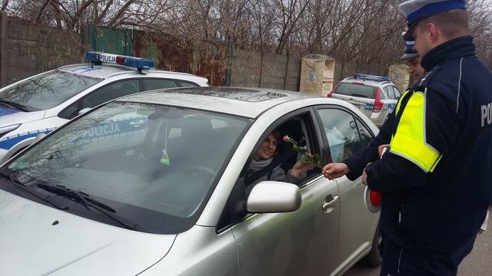 Dzień Kobiet z przasnyską drogówką