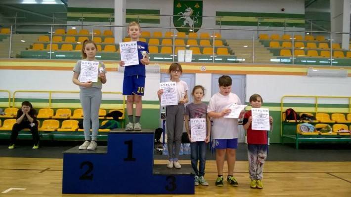 I Otwarte Mistrzostwa Jednorożca w Badmintonie