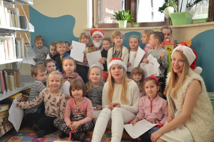 Zaczytany Mikołaj (ZDJĘCIA)
