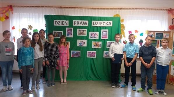 Krzynowłoga Mała: Dzień Praw Dziecka w Romanach-Seborach