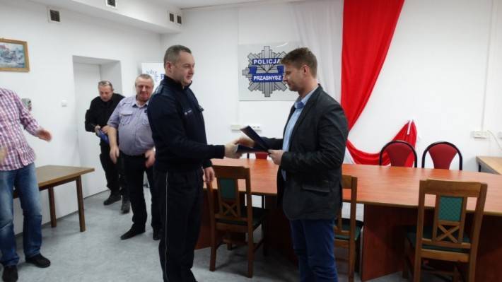 Minister Mariusz Błaszczak podziękował przasnyskim policjantom