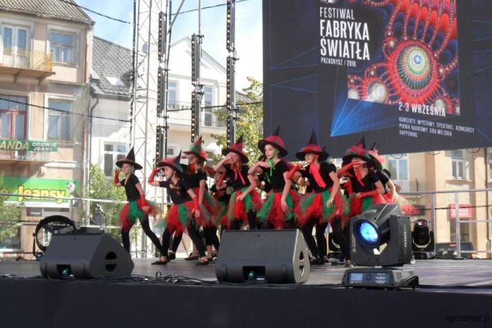 Tylko na ePrzasnysz.pl: Festiwal Fabryka Światła – 2 dzień (ZDJĘCIA)