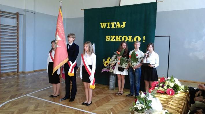 Rozpoczęcie roku szkolnego w Zespole Szkół w Nowej Krępie