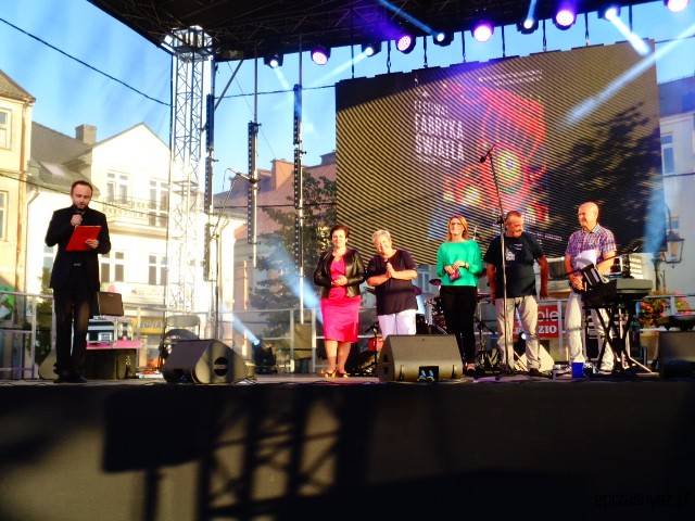 Tylko na ePrzasnysz.pl: 1 dzień – Festiwalu Fabryka Światła (FOTO + VIDEO)