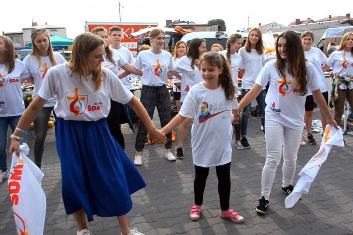 Flash mob na Targowicy Miejskiej w Przasnyszu (VIDEO)