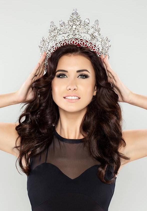 Ewa Mielnicka, Miss Poski organizuje wybory piękności na Mazowszu