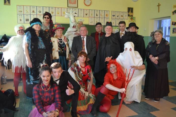 Przebierańcy z Gminy Przasnysz na zapustach w Bądkowie (ZDJĘCIA)