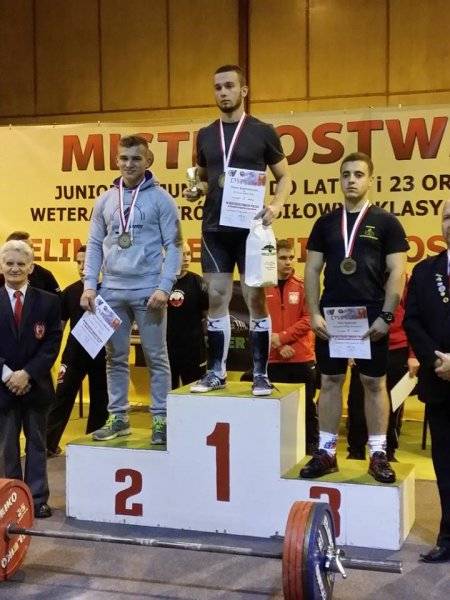 Bartek Kiersikowski wicemistrzem Polski w trójboju siłowym