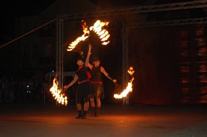 Festiwal Światła: Rynek zaczarowanym teatrem (ZDJĘCIA)