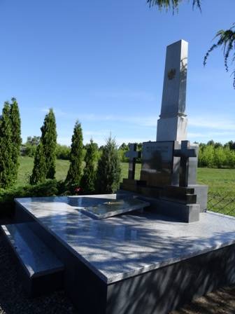 Krzynowłoga Mała: Remont pomnika ofiar II wojny światowej