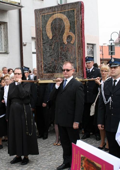 Peregrynacja obrazu Matki Bożej w przasnyskiej Farze (ZDJĘCIA)