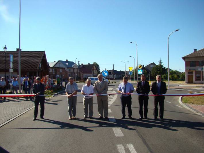 Jednorożec: Nowe rondo i wyremontowane drogi oddane do użytku