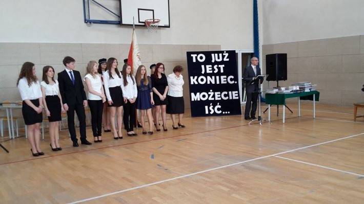 To jest już koniec - Możecie iść ...Zakończenie roku szkolnego klas maturalnych (FOTO + VIDEO)