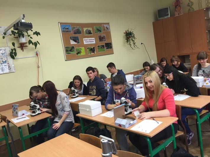 Niecodzienna lekcja biologii w przasnyskim KENie (ZDJĘCIA)