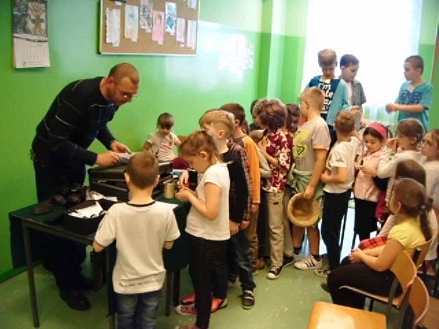 Spotkanie z policjantem w SP 2 (ZDJĘCIA)