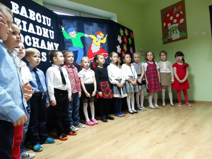 Uroczystość Dnia Babci i Dziadka w „Skrzacie”.