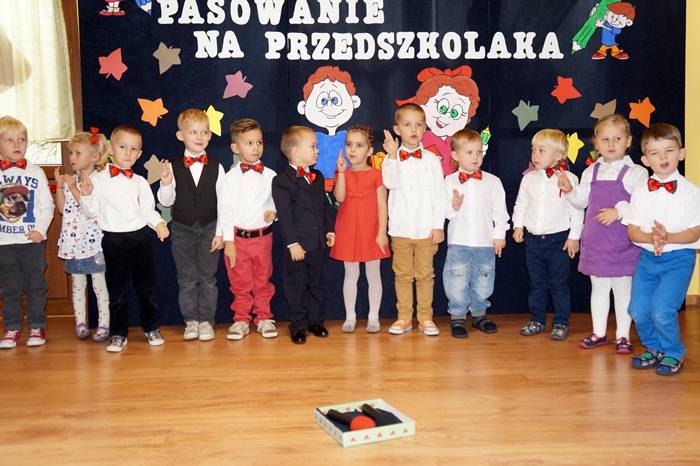 Pasowanie u SKRZATÓW (ZDJĘCIA)