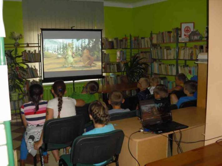 MojeChorzele.pl: Wakacje w bibliotece - fotorelacja 