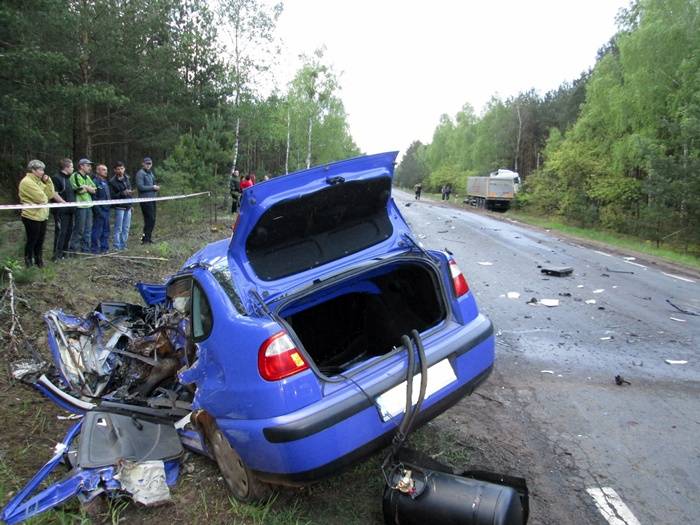 Wypadek w Zarębach (ZDJĘCIA)