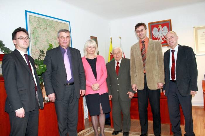 Konsultacje z Politechniką Warszawską