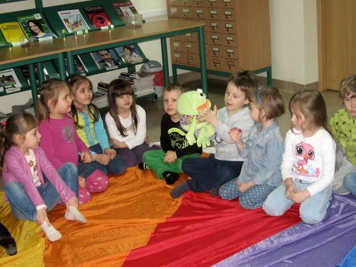 Goście z Kubusiowego Przedszkola (ZDJĘCIA)