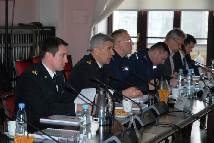 Kolegium wojewody: podsumowanie pracy służb w 2013 roku